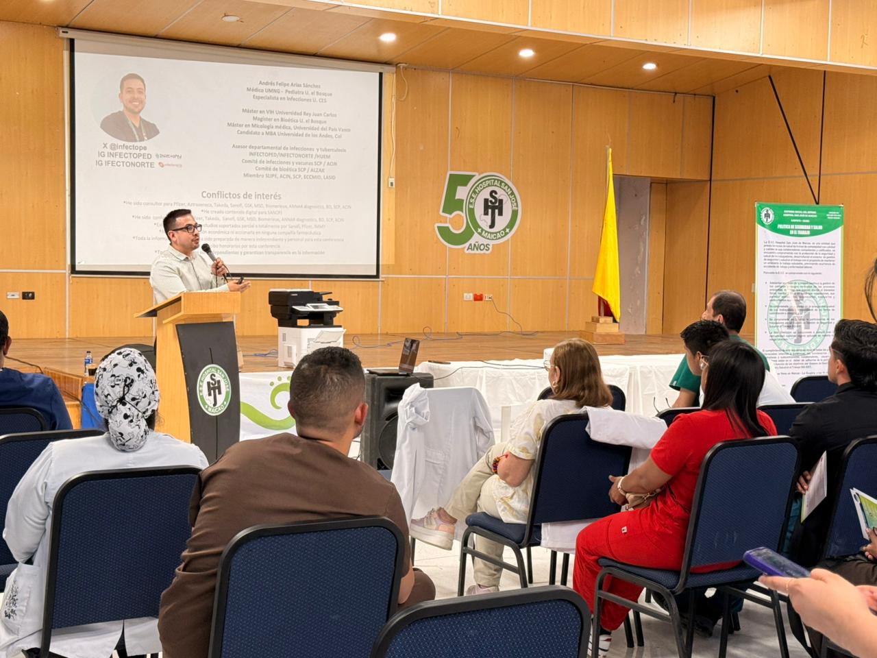 Conferencia Dr. Andrés Felipe Arias